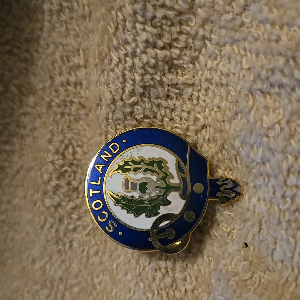 Scotland Crest Enamel Pin